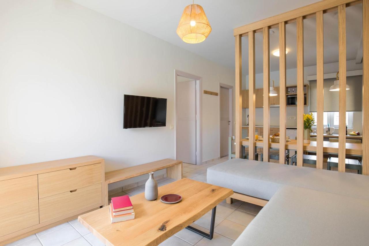 Triton Apartments Káto Darátsos Eksteriør bilde